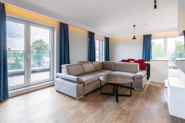 Aparthotel Leeloo à Człuchów Extérieur photo